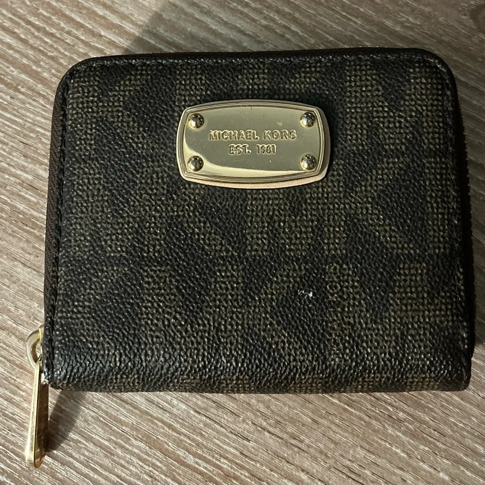 Brown Monogram Michael Kors Wallet with Zipper - Picture 1 of 3